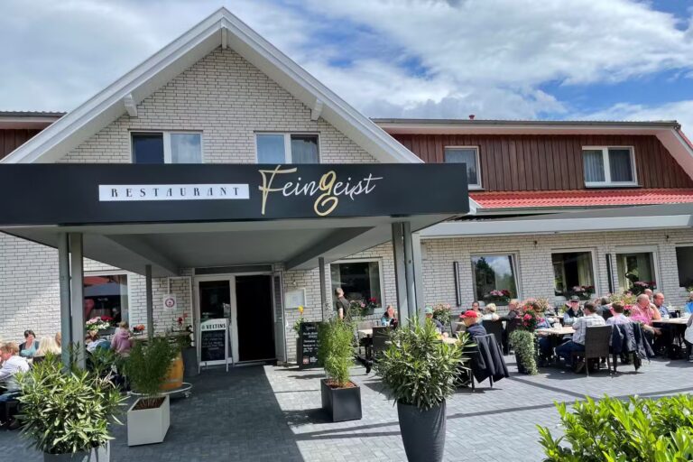 Alfsee Ferien und Erholungspark Restaurant auf dem Campingplatz mit Aussenterrasse e0c754fd 90b6 4e21 ba1d 384e4188fb18 768x512