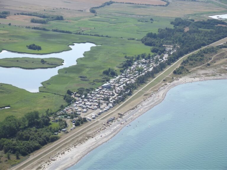 Belt Camping Fehmarn Campingplatz aus der Vogelperspektive direkt an der Ostsee 768x576