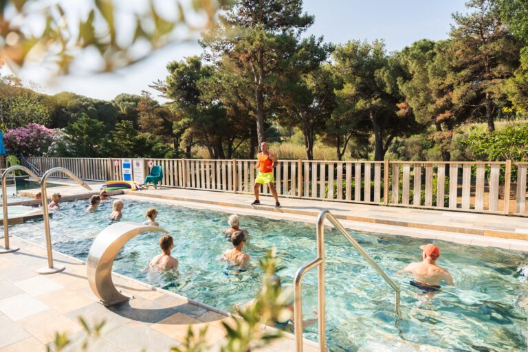 Camping Les Criques de Porteils Camping Castels Les Criques de Porteils Aquafitness im Freibad des Campingplatzes 57b96011 9805 4fee a83b 39d205d6225c 768x512
