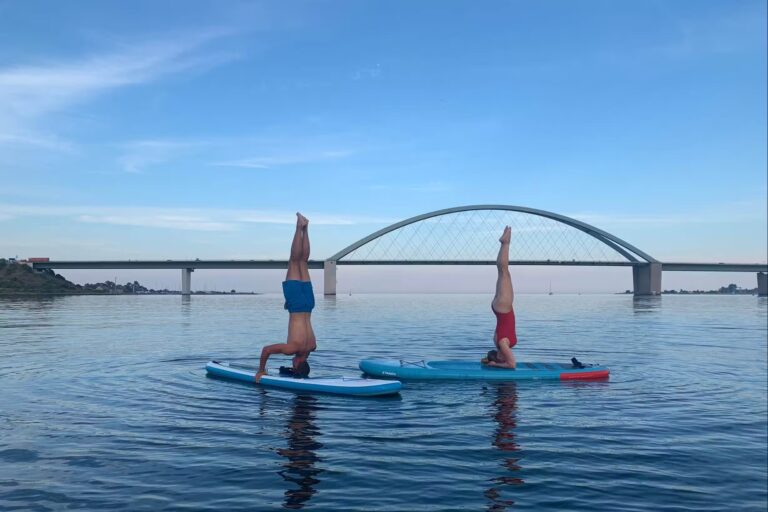 Camping Miramar Paddle Yoga auf dem Campingplatz 768x512