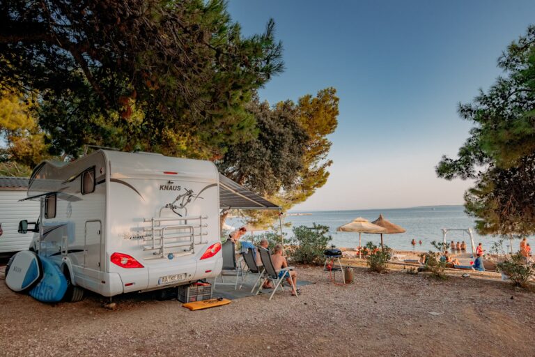 Camping Village imuni Standplaetze auf dem Campingplatz fa79a017 d422 47bd bdde c0e5249e72e5 768x512