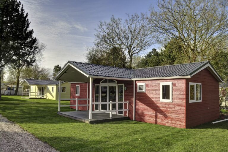 Camping Wulfener Hals Mobilheim mit Terrasse auf dem Campingplatz b4cb4f7a 3c9f 43c1 bfa7 31049b25160f 768x512