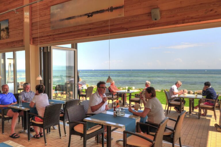 Camping Wulfener Hals Restaurant mit Terrasse auf dem Campingplatz 4aa78305 e46c 4c51 bb2d c5498ca70ea2 768x511