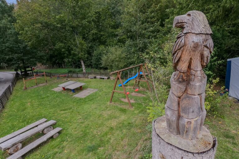 Camping im Waldwinkel Spielplatz 1 768x512