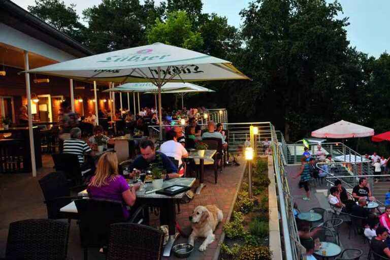 Campingpark Havelberge Restaurant vom Campingplatz mit Terrasse 1 768x512
