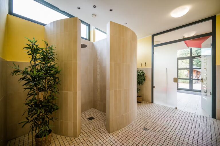 Campingpark Kalletal Saunabereich im Sanitaergebaeude des Campingplatzes f3f274c1 9567 4eff a4e3 936aae18246b 768x512