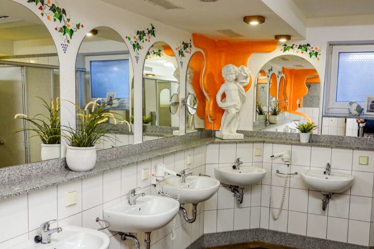 Campingpark Wiesenbeker Teich Sanitaerbereich 768x512