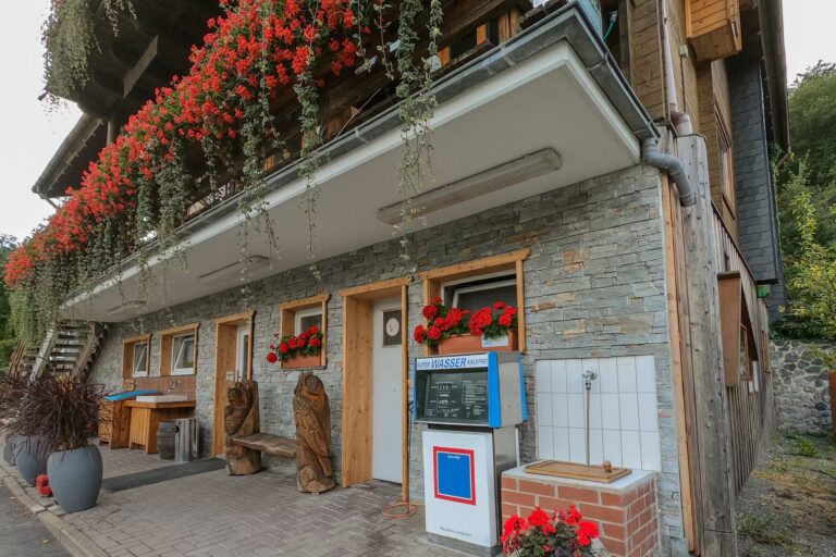 Campingpark Wiesenbeker Teich Sanitaergebaeude 768x512