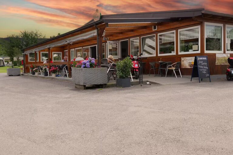 Campingplatz Hetzingen Restaurant mit Terrasse auf dem Campingplatz ecc93188 9c87 49b8 944f 5f0281f5e38d 768x512
