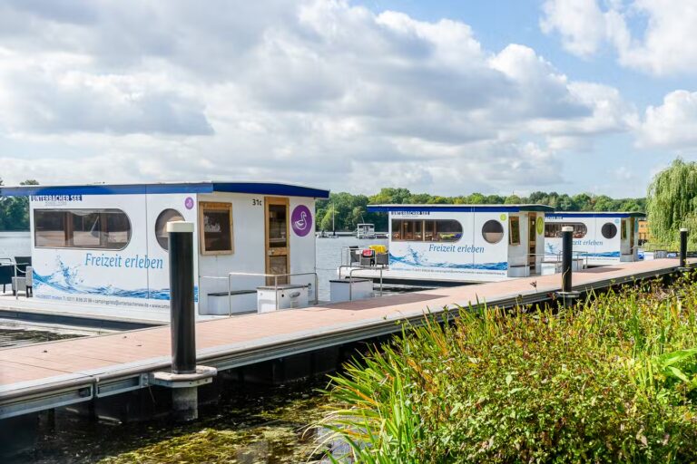 Campingplatz Unterbacher See Nord Hausboote Mietunterkuenfte 768x512