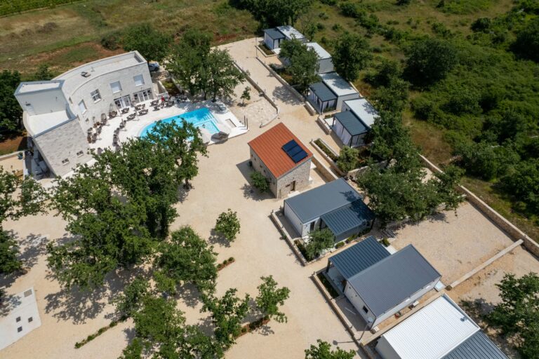 Dionis Zaton Camping Luftaufnahme des Campingplatzes eb5838ee 9ccd 4086 9ef6 95e34b0799b5 768x512