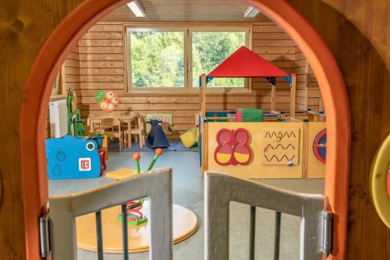Family Resort Kleinenzhof Kinderbereich in der Sporthalle Kleinenzhof 768x512