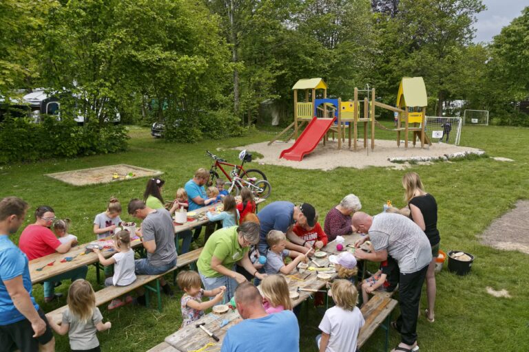 KNAUS Campingpark Walkenried Kinderanimation auf dem Campingplatz d0714a32 9688 4f93 851a c4339aa55fa0 768x512