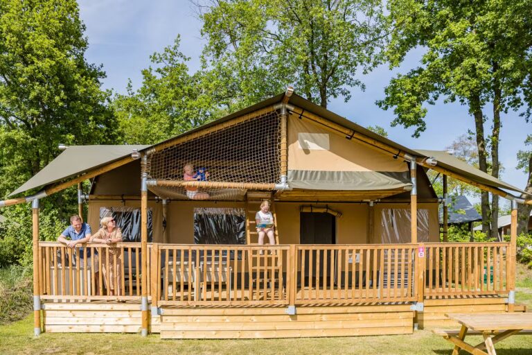 Kampeerdorp De Zandstuve Glamping Zelt auf dem Campingplatz 0745eed3 5869 4674 9004 caaf7efa6953 768x512
