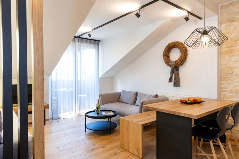 Kur und Feriencamping Max 1 Innenansicht Wohnzimmer Mobilheim db6c4c0e 3764 41ac 9872 ede65c99d7fe 768x512