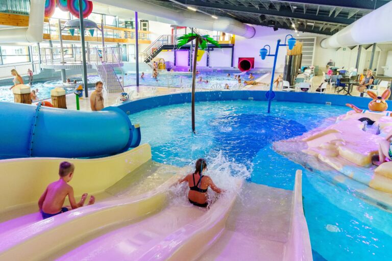 Vrijetijdspark Beerze Bulten Indoor Wasserpark auf dem Campingplatz ba225f97 14ed 49c2 9859 57a561d87d99 768x512