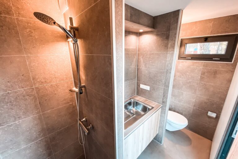 Vrijetijdspark Beerze Bulten private sanitaere auf dem Campingplatz 24722d7a 1fa2 46d3 a3a2 3ea70ddda790 768x512