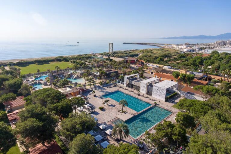 Yelloh Village Le Brasilia Campingplatz aus der Vogelperspektive 768x512