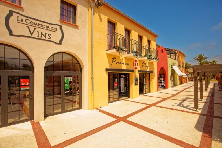 Yelloh Village Le Brasilia Shopping auf dem Campingplatz 768x512