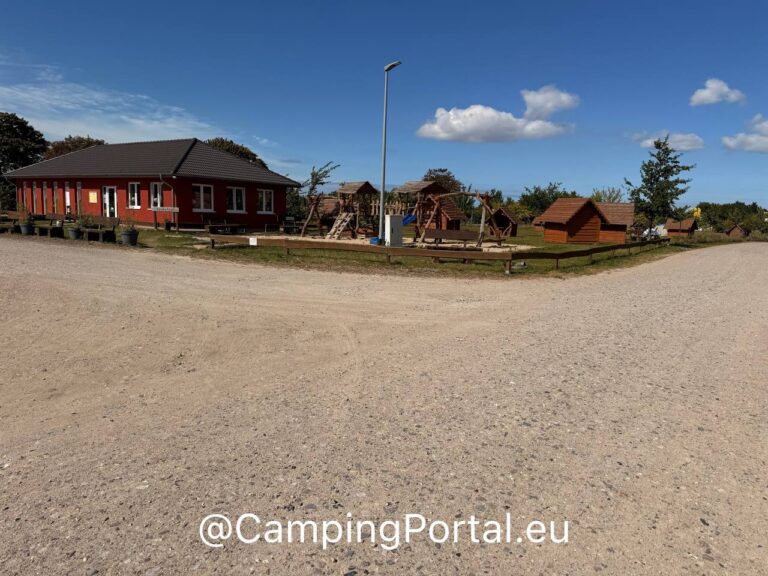 2025 08 26 14.54.28 768x576