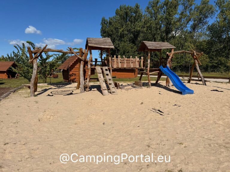 2025 08 26 14.54.34 768x576