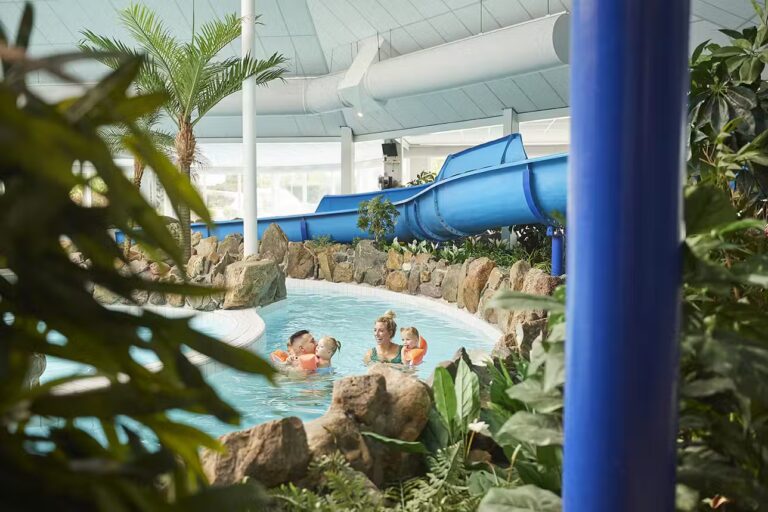 Camping De Leistert Hallenbad mit Rutschen bf8b58db 4673 4cb4 919c 842b12ab5d45 768x512