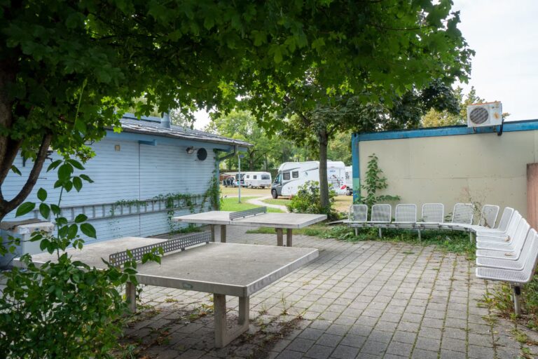 Campingplatz Cannstatter Wasen Tischtennisplatte 768x512