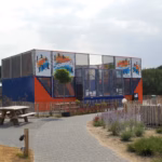 Vakantiepark Ackersate Aussenansicht des Indoor Spielplatzes 150x150