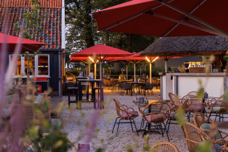 Vakantiepark De Twee Bruggen Aussenbereich Restaurant auf dem Campingplatz d1cc9a11 63ad 4be6 a9f8 71ea23e468f6 768x512