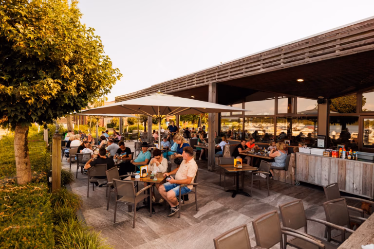 Vakantiepark Leukermeer Terrasse Restaurant auf dem Campingplatz c61826a0 2a71 464c b8fa 52688305cafe 768x512