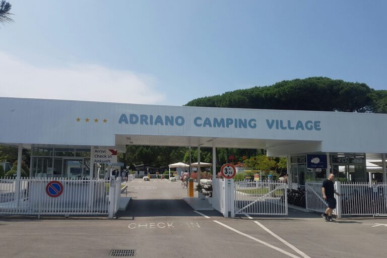 Adriano Family Collection - Bild 12