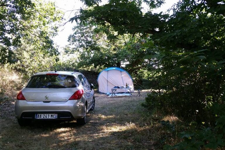 Aire Naturelle De Camping Les Cerisiers - Bild 8