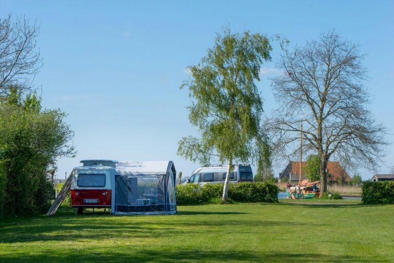 Aquacamping En Jachthaven De Rakken - Bild 1