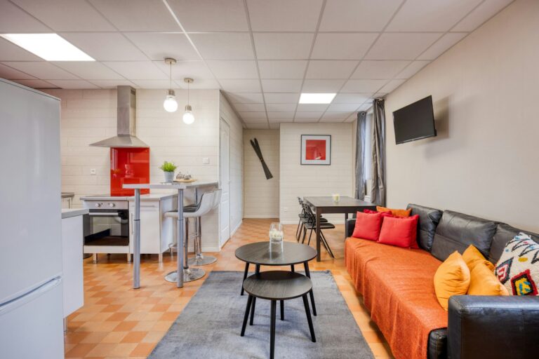 Arden Parks Signy L'abbaye - Bild 10