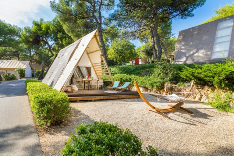 Arena One 99 Glamping - Bild 15