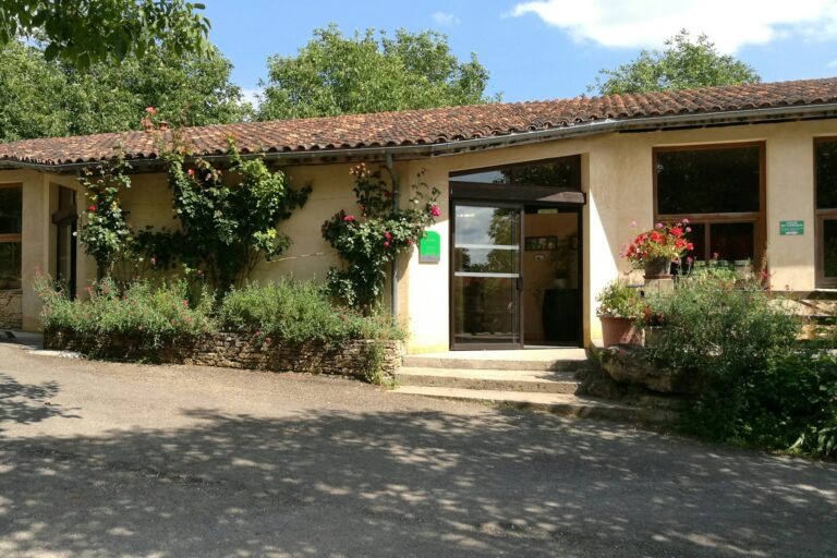 Camping À La Ferme Les Pierres Chaudes - Bild 3