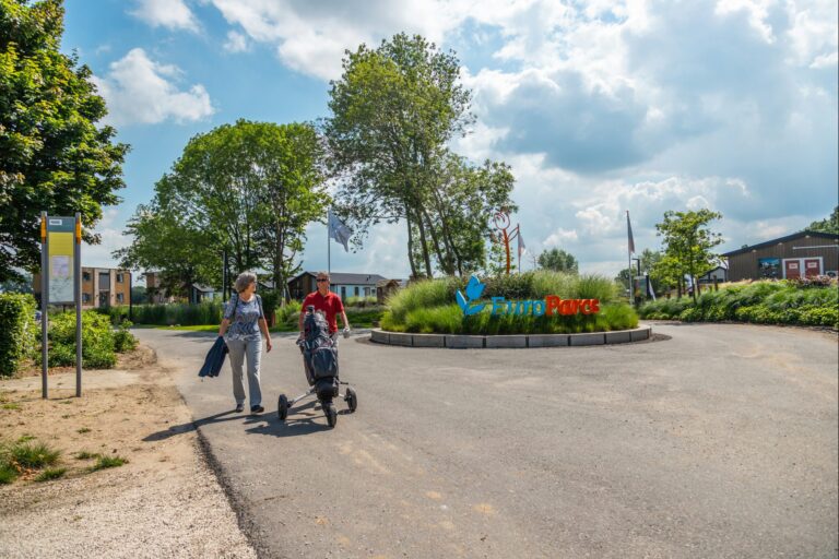 Camping Aan De Maas - Bild 8