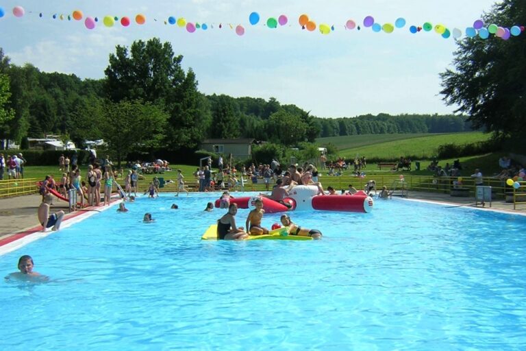 Camping Am Waldbad Hameln - Bild 2