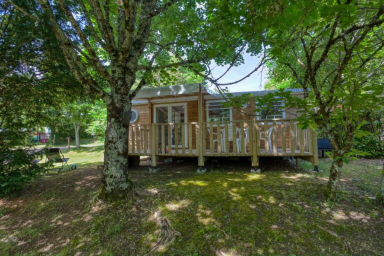 Camping Au P'tit Bonheur - Bild 1