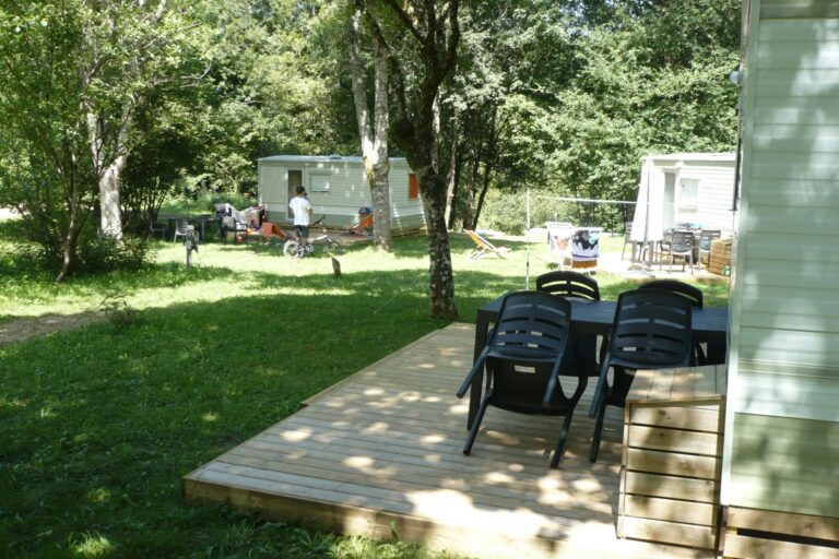 Camping Domaine De Corneuil - Bild 12