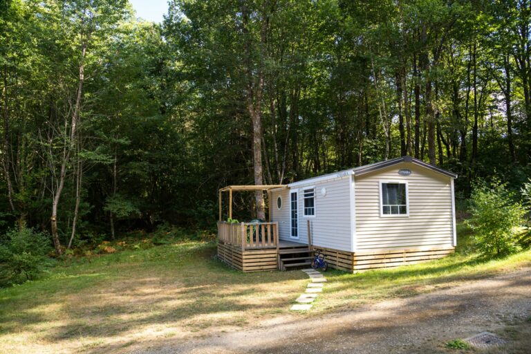 Camping Domaine De Corneuil - Bild 2