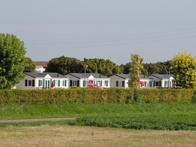 Camping Du Pont De Bourgogne - Bild 2 Camping Du Pont De Bourgogne - Bild 2