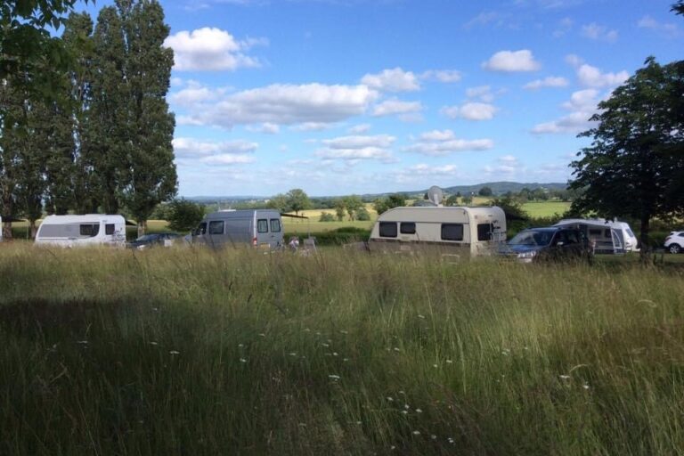 Camping Dun-le-palestel - Bild 1