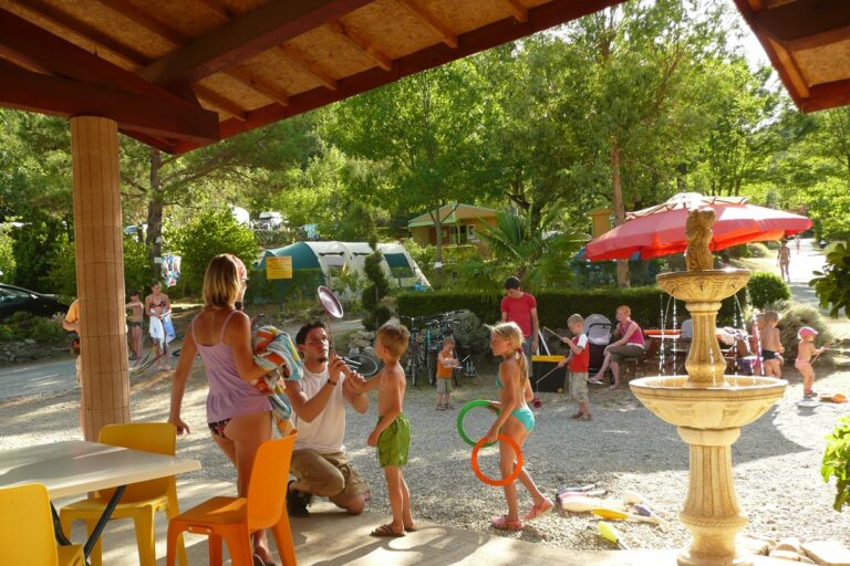 Camping Iserand Calme Et Nature - Bild 3