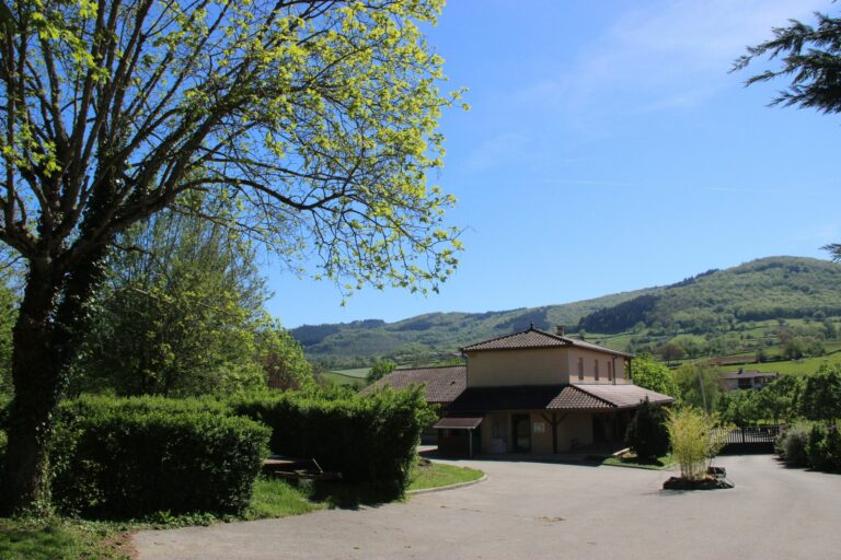 Flower Camping Le Lac De Saint-point - Bild 1