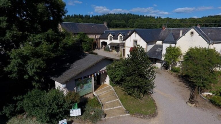 Camping Le Manoir De Bezolle - Bild 1