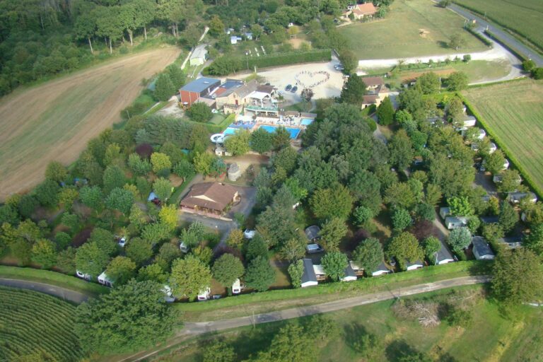 Camping Le Pigeonnier - Bild 1