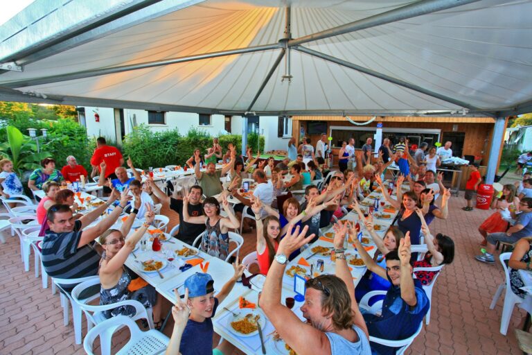 Camping Le Plein Air Des Bories - Bild 11