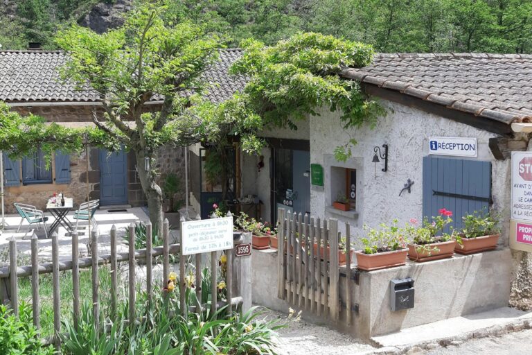 Camping Ushuaïa Villages Le Viaduc - Bild 1