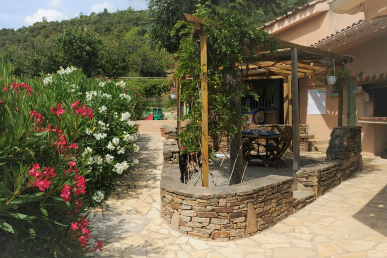 Camping Les Cerisiers Du Jaur - Bild 17